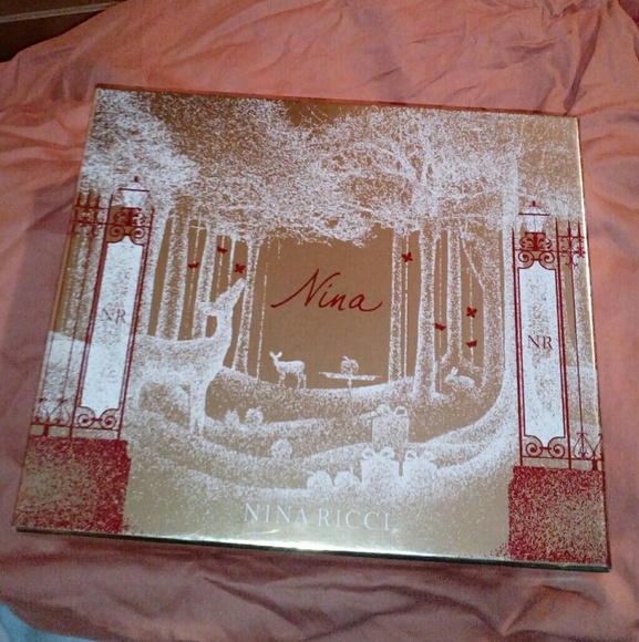 Nina ricci  set - Picture 2 of 3
